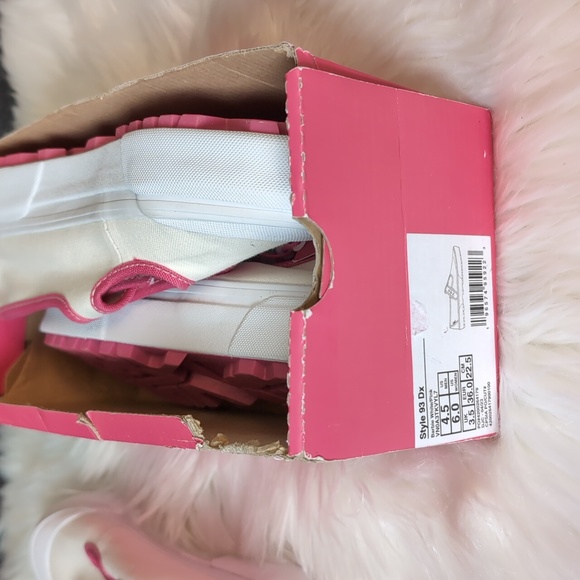 Vans x Barbie - Style 93 Dx Mary Jane Sneakers - Picture 9 of 9